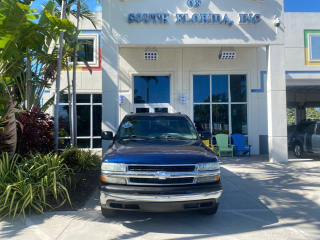 Used 2003 Chevrolet Suburban LS image 28