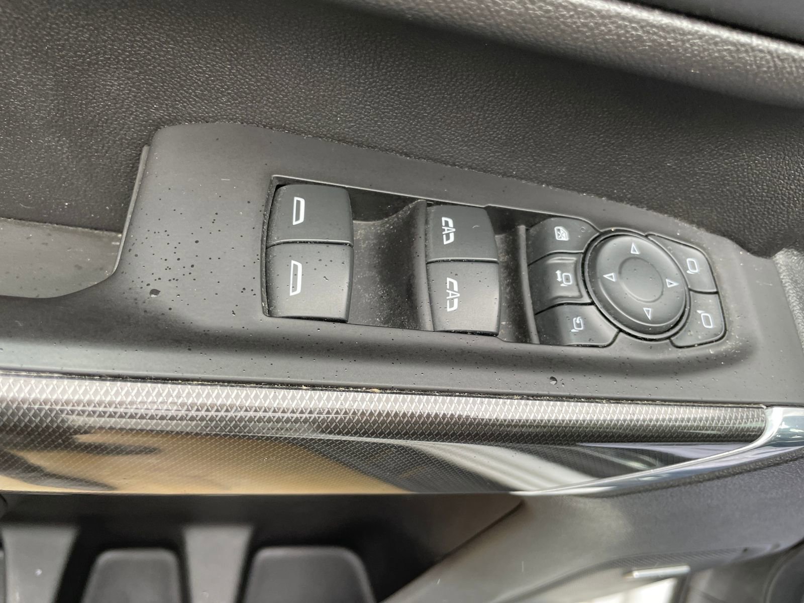 Used 2021 GMC Sierra 2500 AT4 w/ AT4 Premium Plus Package image 12