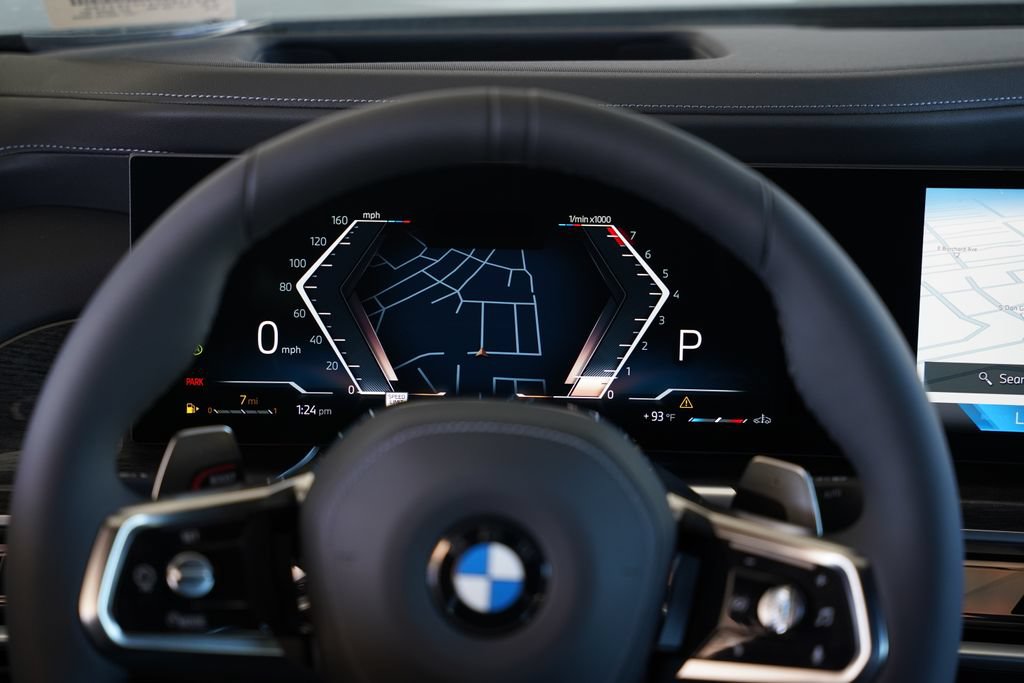 New 2026 BMW 740i xDrive AWD/4WD image 15