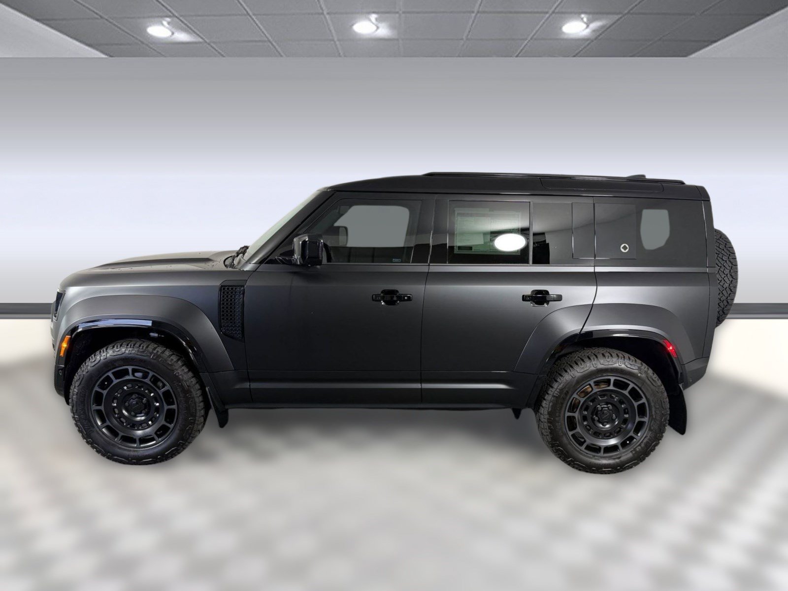 New 2026 Land Rover Defender 110 OCTA AWD/4WD image 2