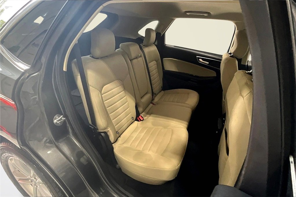 Used 2019 Ford Edge SEL image 24