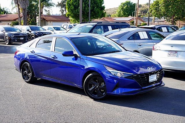 Used 2021 Hyundai Elantra SEL image 3