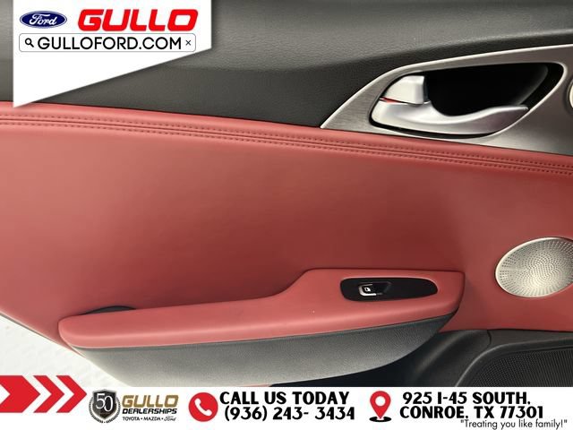 Used 2020 Kia Stinger GT1 RWD image 16
