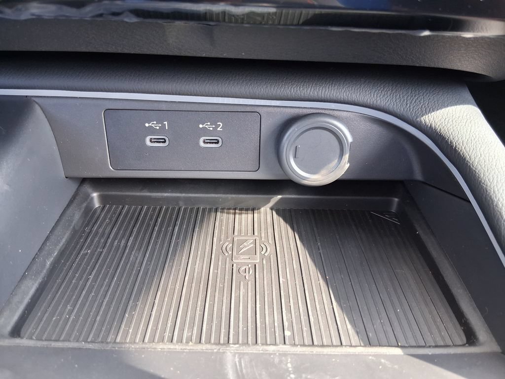 New 2026 Nissan Sentra SR w/ Floor Mat Package FWD image 18
