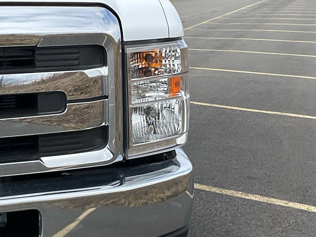 New 2026 Ford E-350 and Econoline 350 Super Duty w/ Power Equipment Group RWD image 2