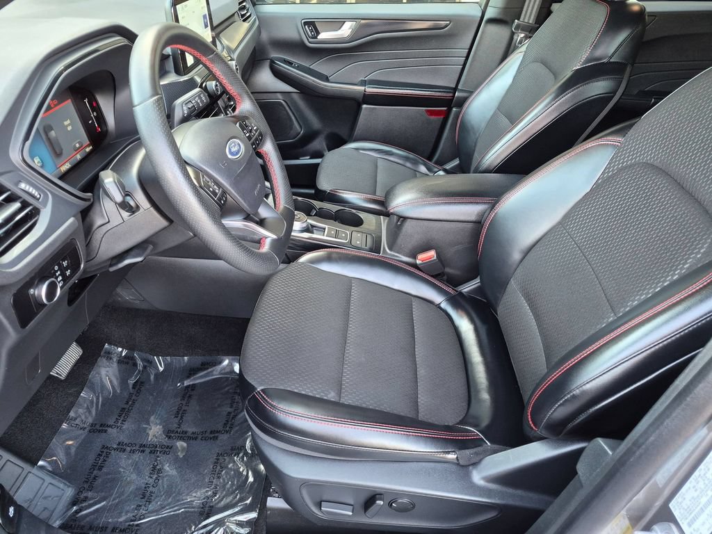 Used 2025 Ford Escape ST-Line FWD image 23
