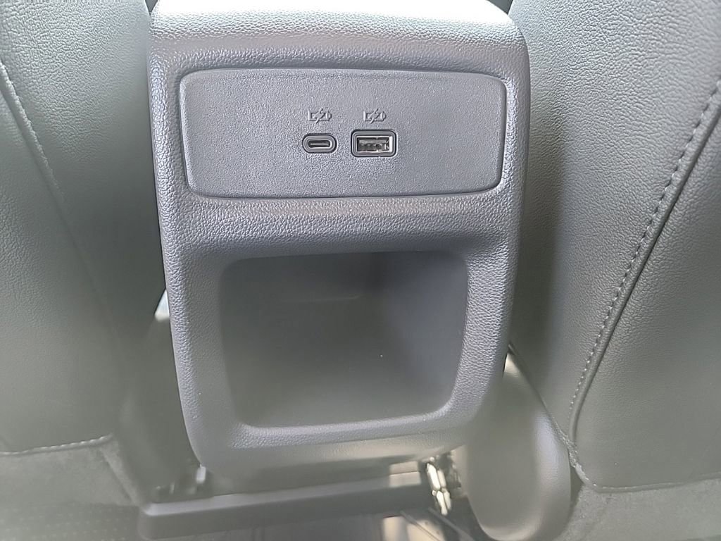 New 2026 Chevrolet Trax LT w/ Driver Confidence Package FWD image 35
