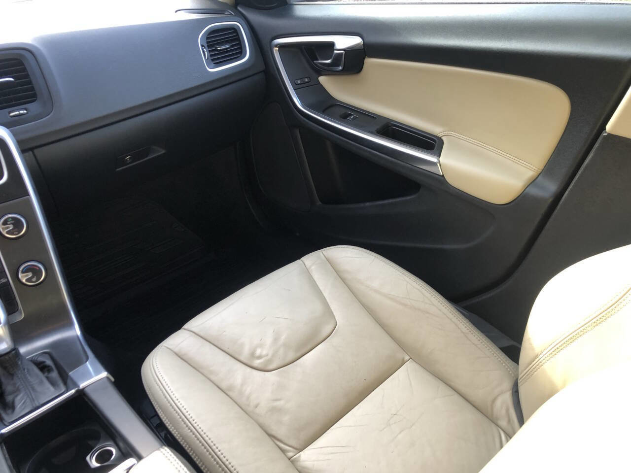 Used 2013 Volvo S60 T5 image 13