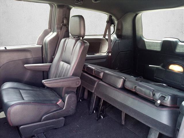 Used 2018 Dodge Grand Caravan GT FWD image 14