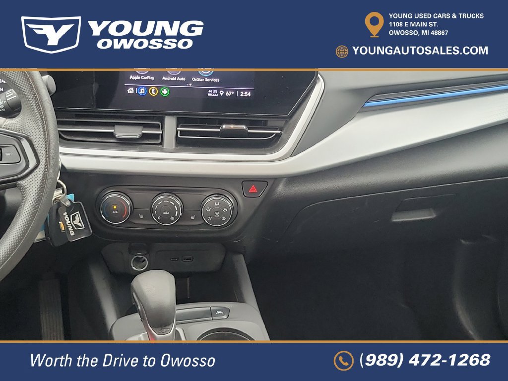 Used 2025 Chevrolet Trax LS w/ LS Convenience Package FWD image 28