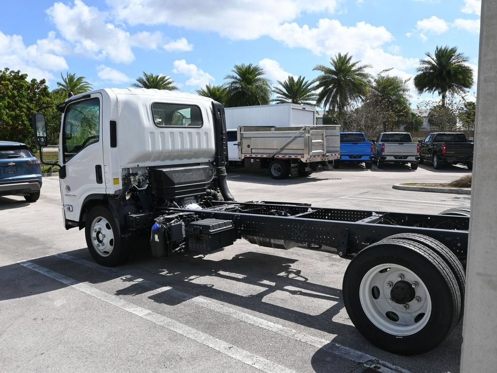 New 2025 Chevrolet Low Cab Forward 4500 XD RWD image 4