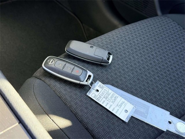 Used 2025 Nissan Kicks S w/ Charging Package image 3