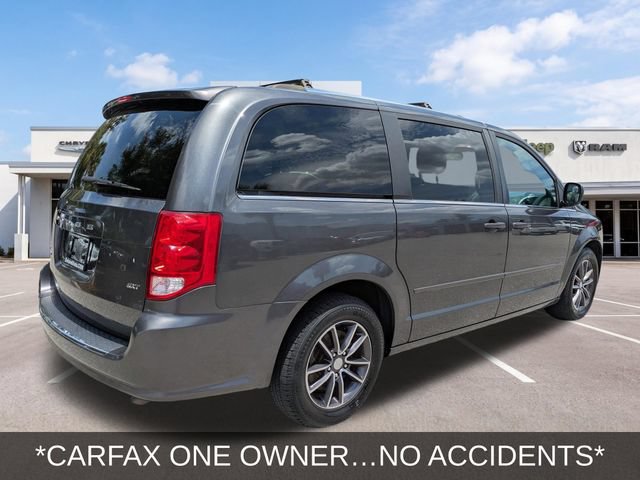 Used 2016 Dodge Grand Caravan SXT FWD image 3