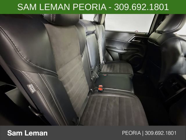 Used 2024 Mitsubishi Outlander SE image 27
