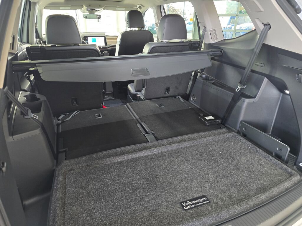 New 2026 Volkswagen Atlas SEL Premium R-Line image 18