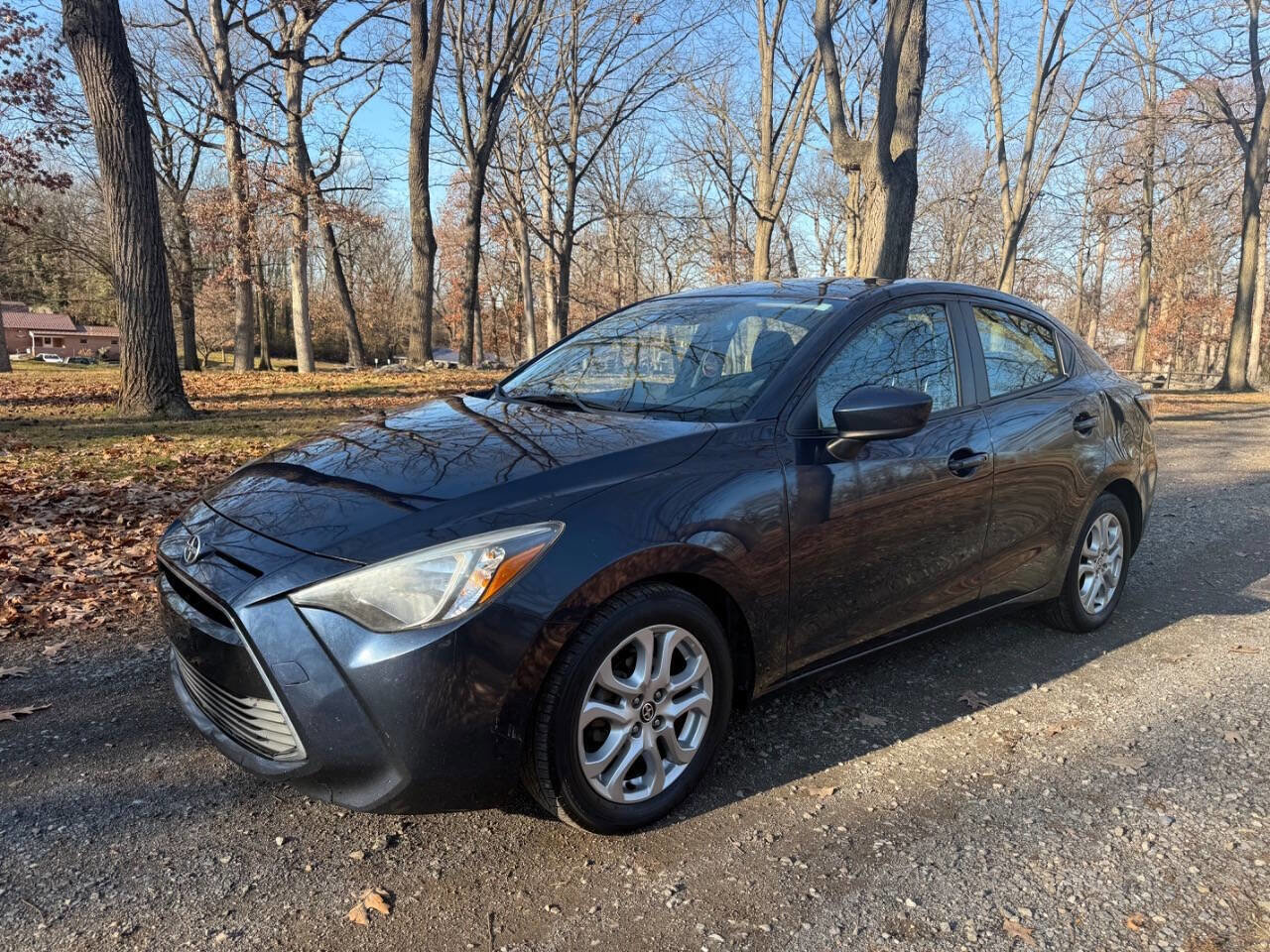 Used 2016 Scion iA Base 4dr Sedan 6M image 13