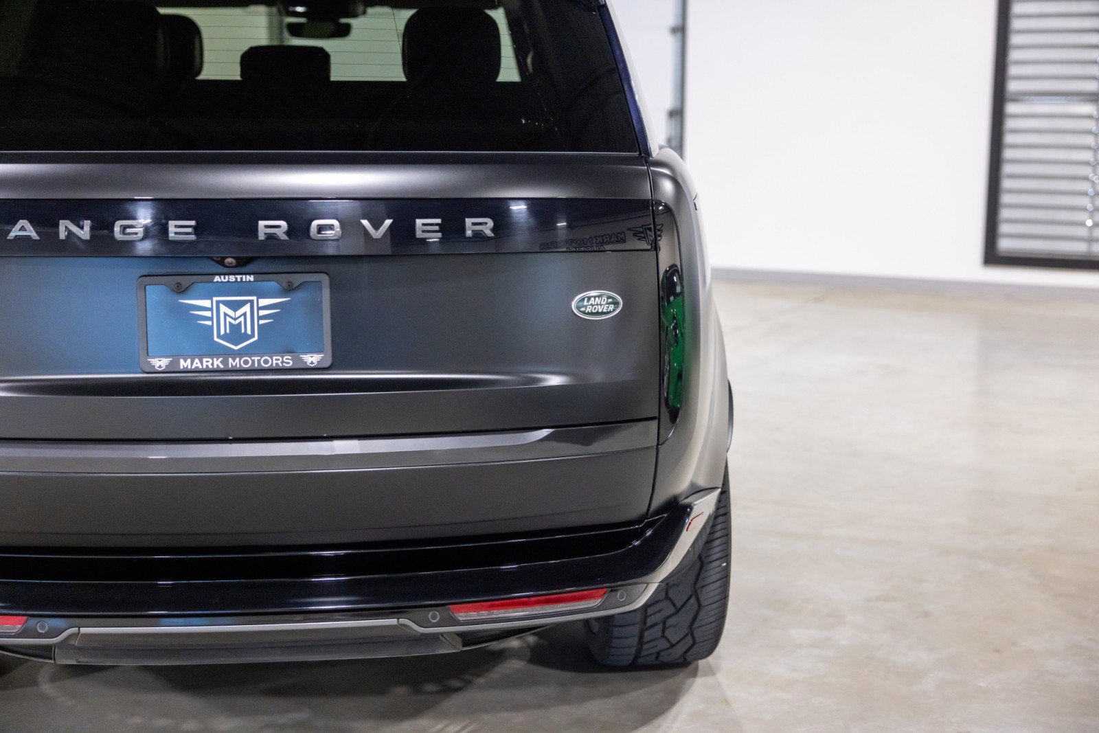 Used 2023 Land Rover Range Rover SE image 13