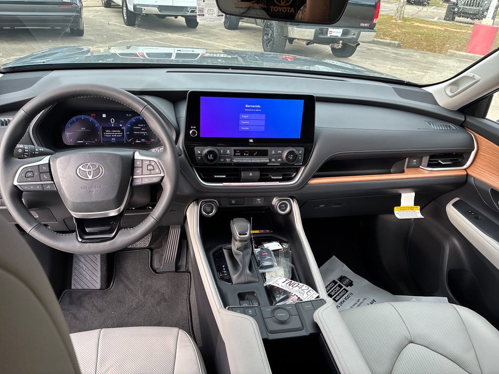 New 2026 Toyota Grand Highlander Limited image 19