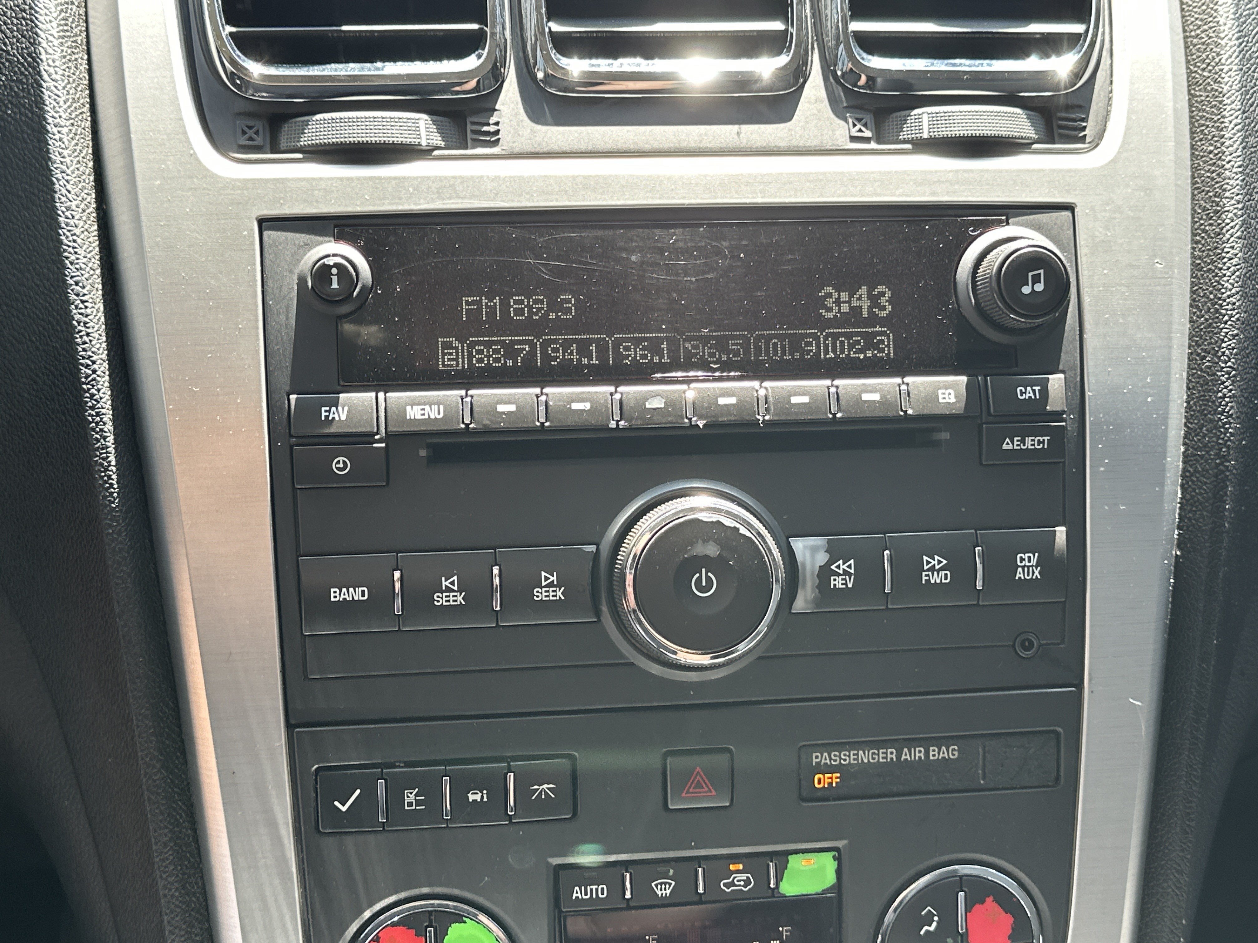 Used 2011 GMC Acadia SLT FWD image 17