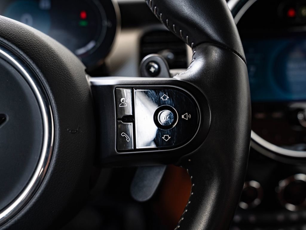 Used 2022 MINI Cooper S w/ Driver Assistance Package FWD image 35