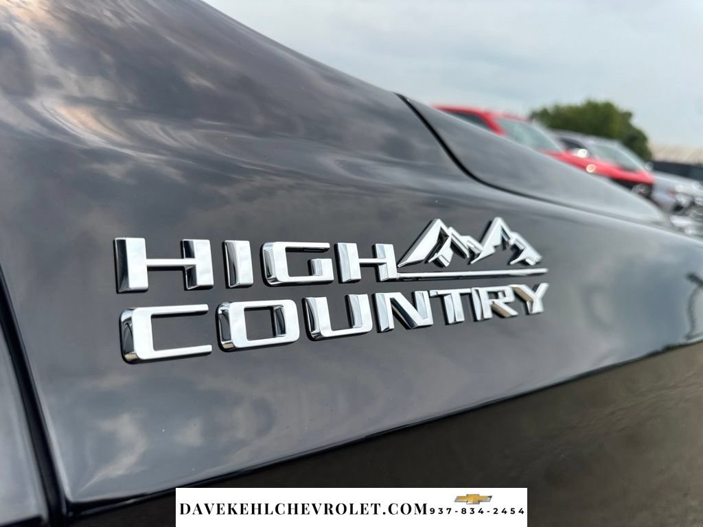 Used 2026 Chevrolet Suburban High Country w/ Sun And Tow Package AWD/4WD image 52