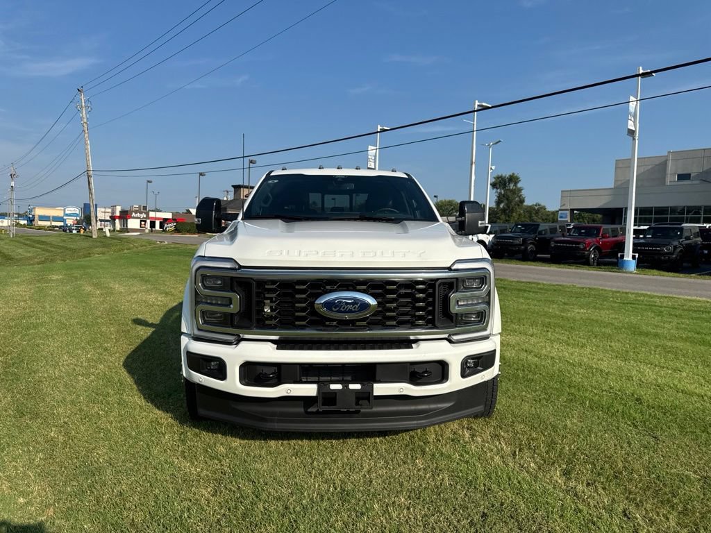 Used 2026 Ford F450 Platinum w/ FX4 Off-Road Package AWD/4WD image 2