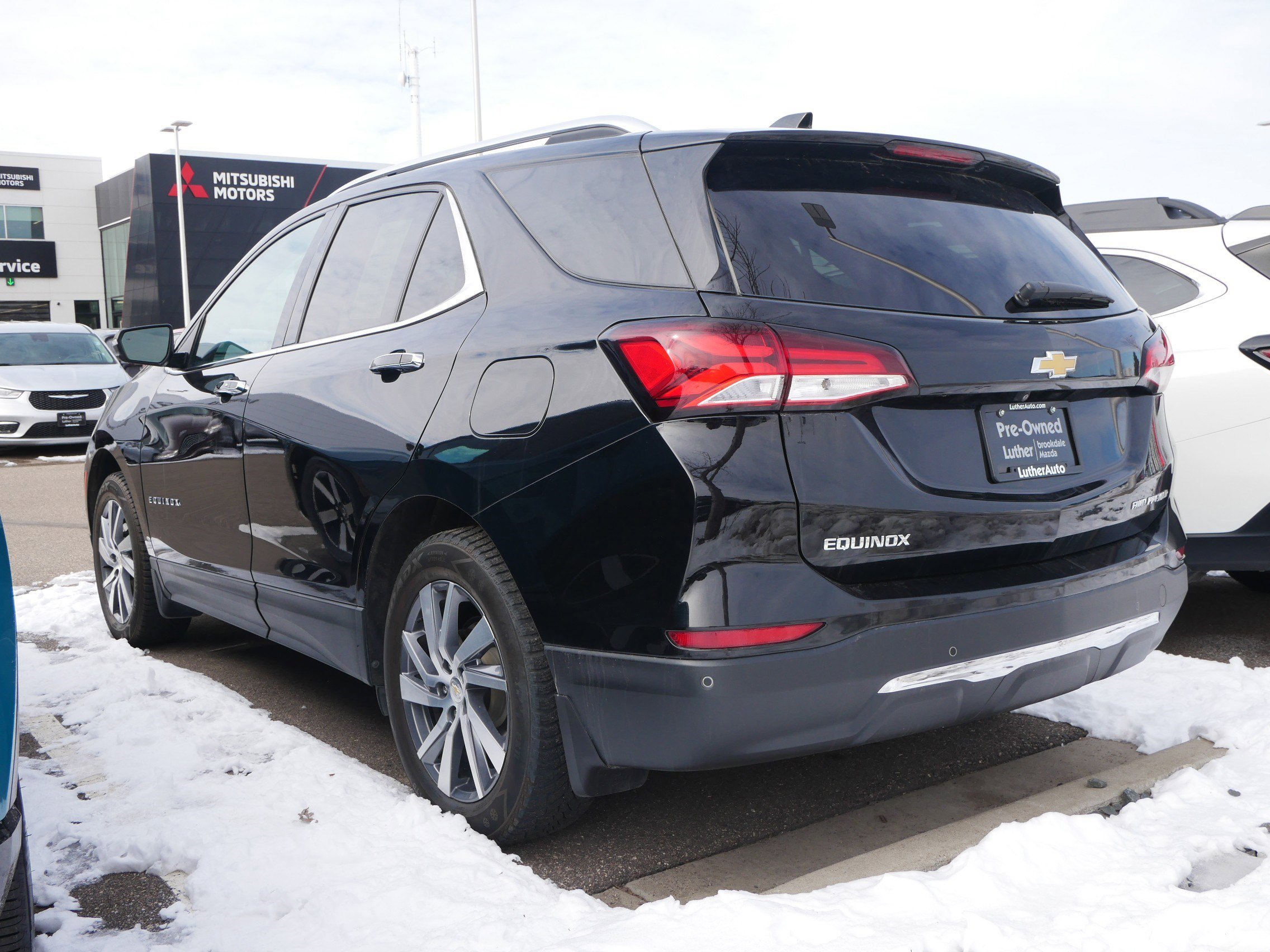 Used 2023 Chevrolet Equinox Premier image 4
