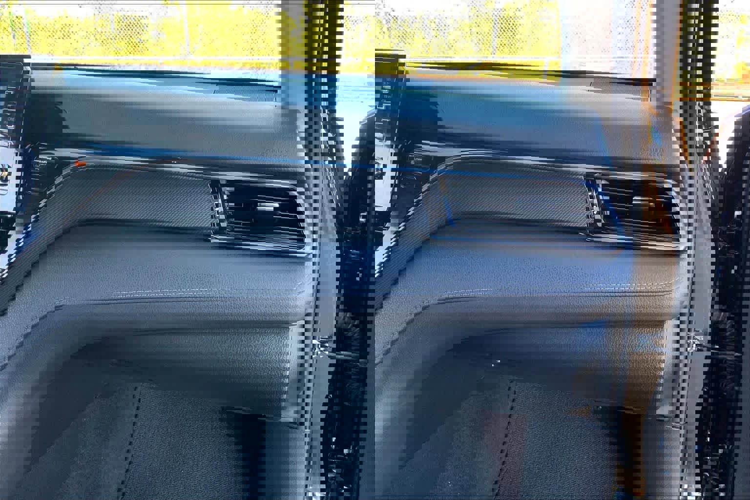 Used 2024 Toyota Camry SE image 17