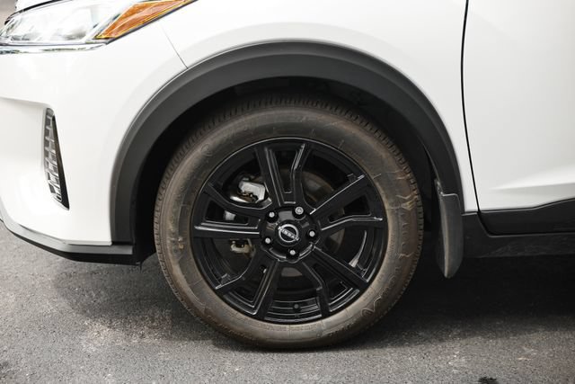 Used 2024 Nissan Kicks SV FWD image 10
