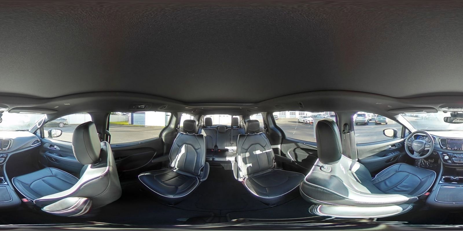 Used 2025 Chrysler Pacifica Limited image 47