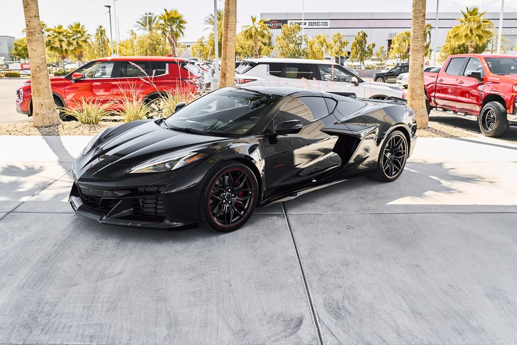 Used 2023 Chevrolet Corvette Z06 RWD image 6