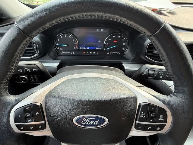 Certified 2023 Ford Explorer XLT w/ Equipment Group 202A AWD/4WD image 19