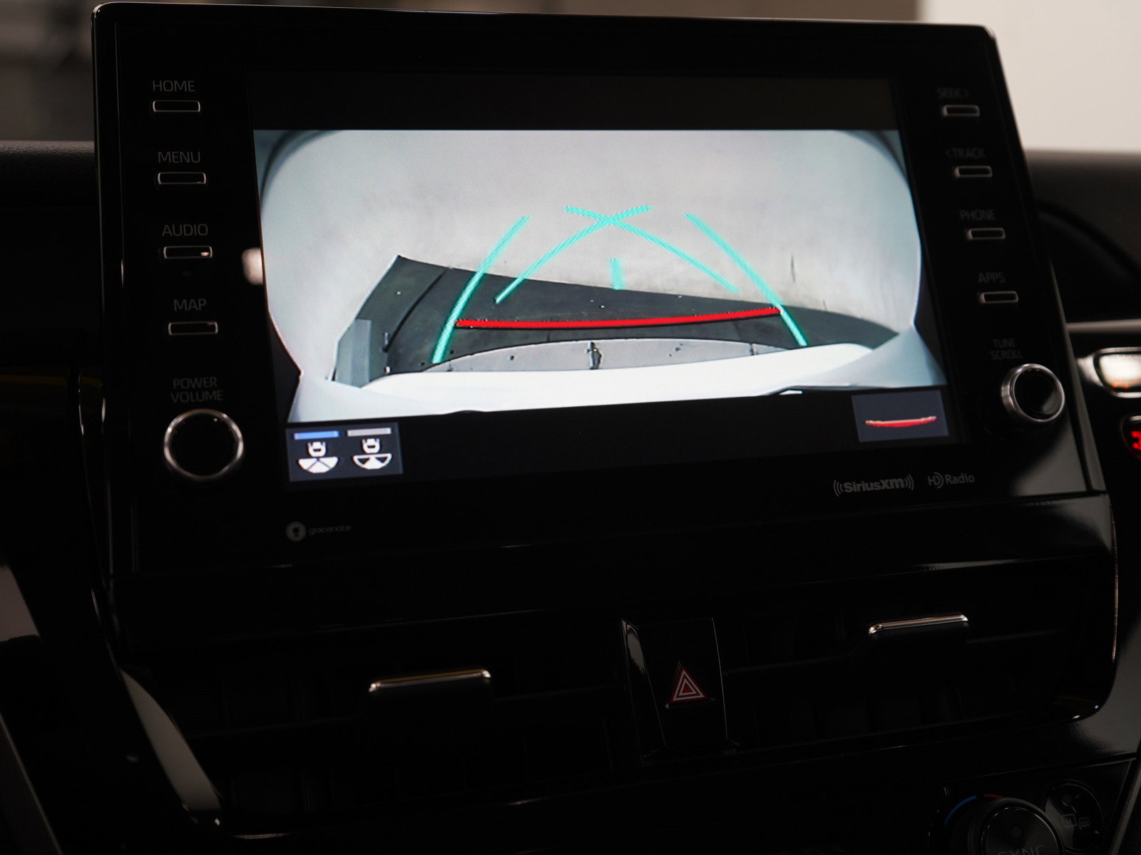 Used 2022 Toyota Camry XLE image 22