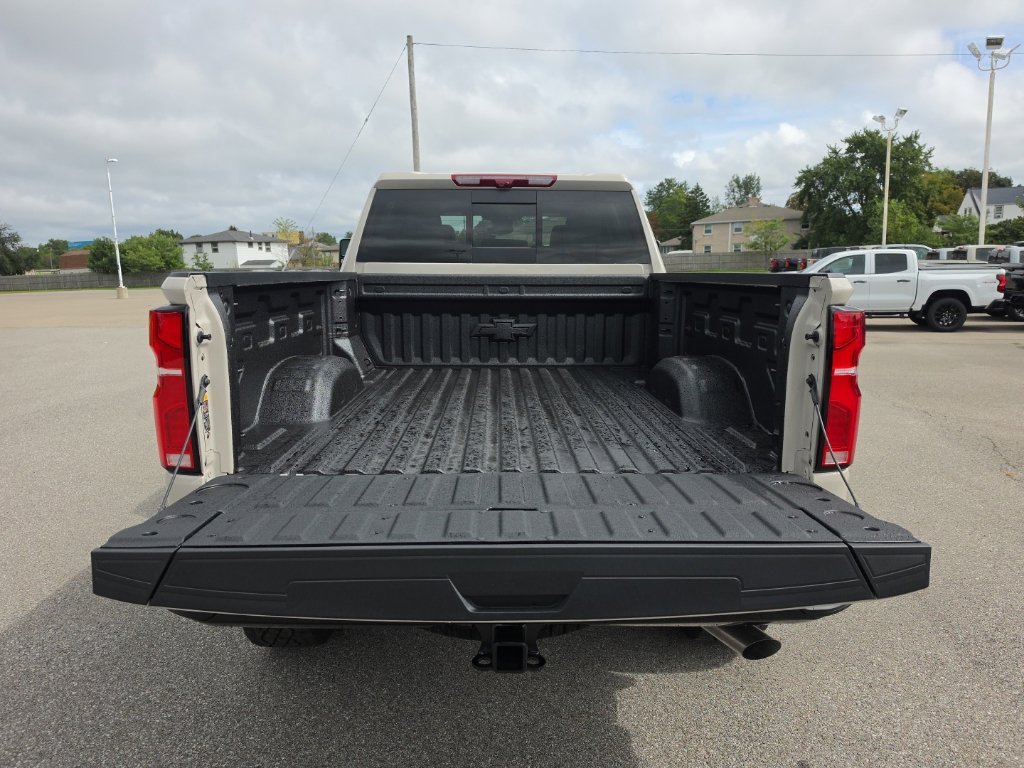 New 2026 Chevrolet Silverado 2500 ZR2 w/ Snow Plow Prep/Camper Package AWD/4WD image 8