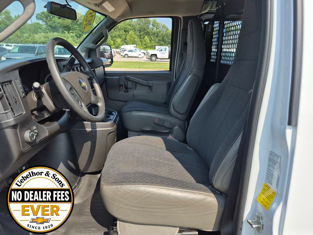 Certified 2025 Chevrolet Express 2500 w/ Driver Convenience Package RWD image 9