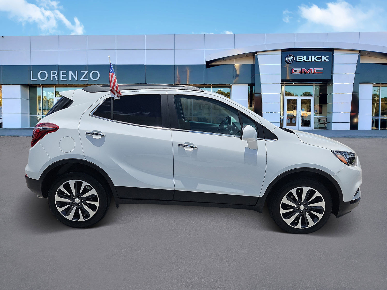 Used 2021 Buick Encore Preferred w/ Safety Package image 4