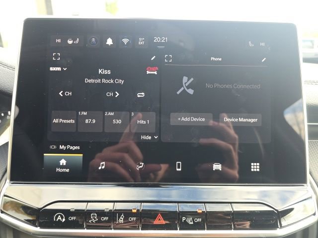 New 2026 Jeep Compass Limited image 17