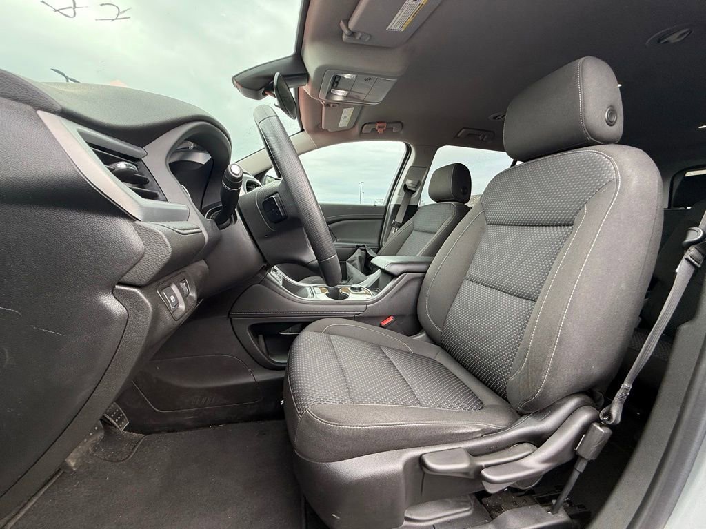 Used 2023 GMC Acadia SLE FWD image 20
