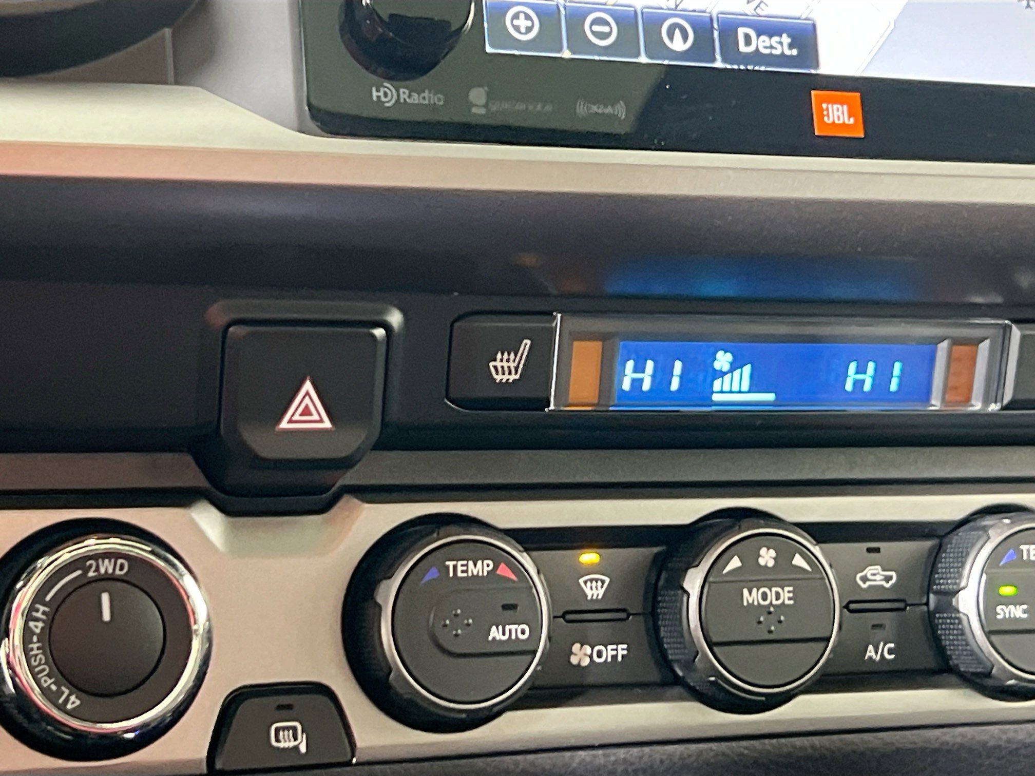 Used 2019 Toyota Tacoma Limited image 21