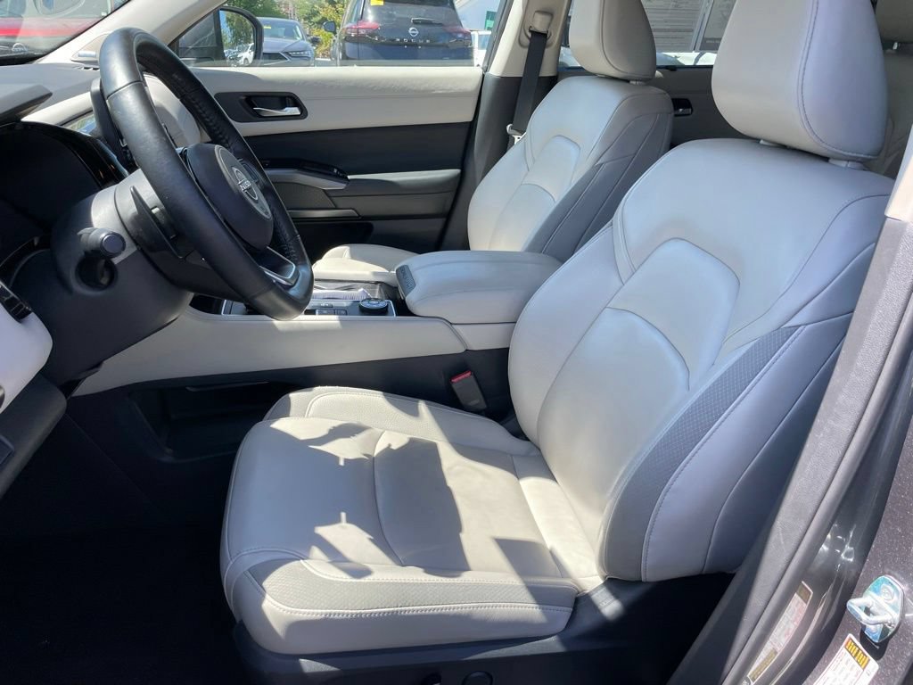 Certified 2023 Nissan Pathfinder SL w/ SL Premium Package AWD/4WD image 7