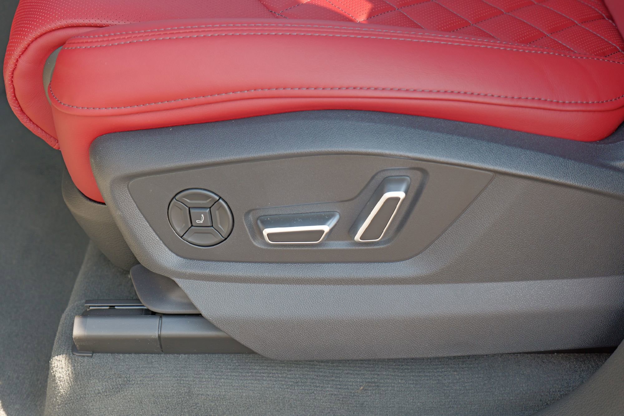 New 2026 Audi SQ8 Prestige image 24