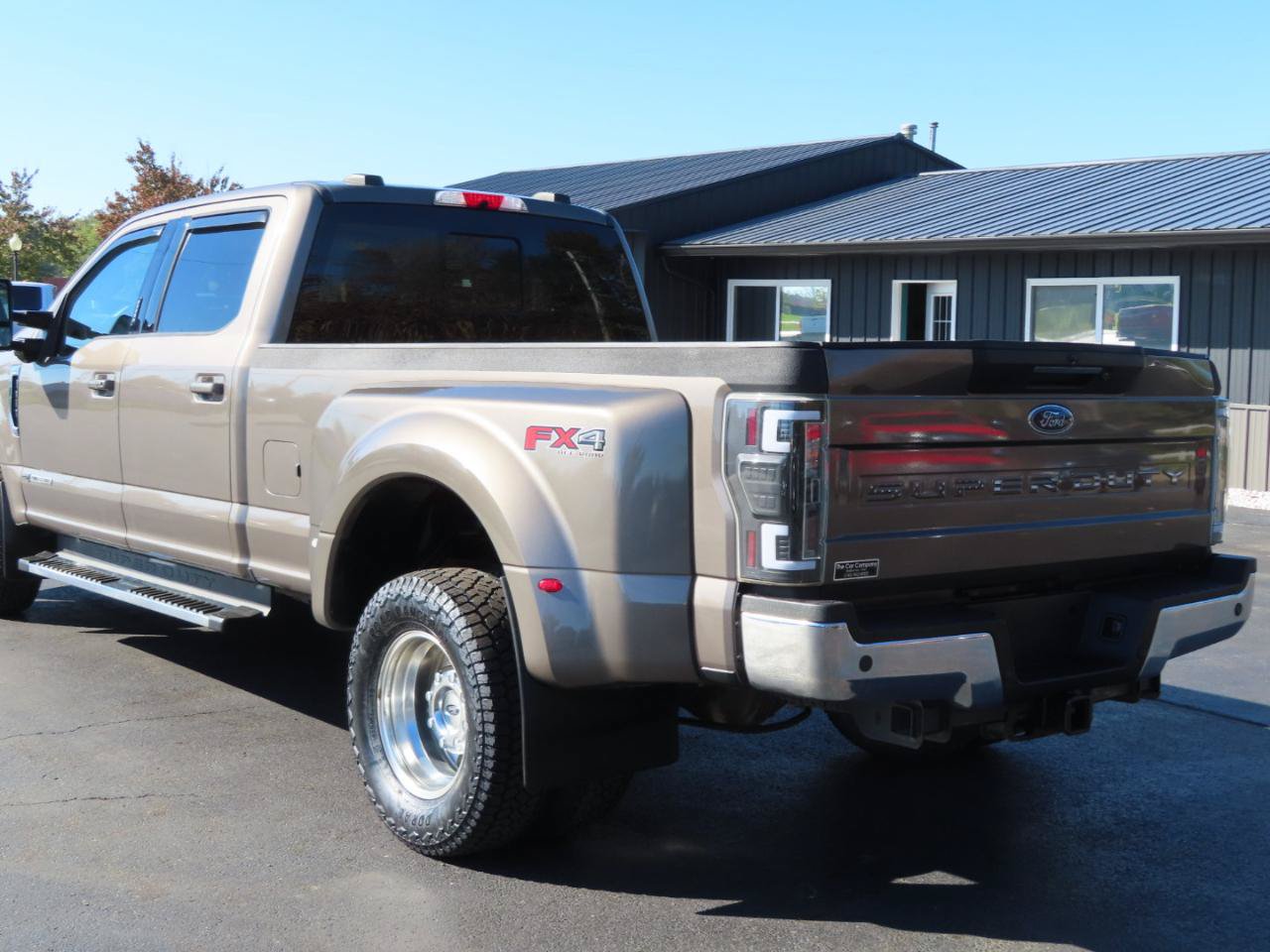 Used 2020 Ford F350 Lariat w/ Lariat Ultimate Package AWD/4WD image 18