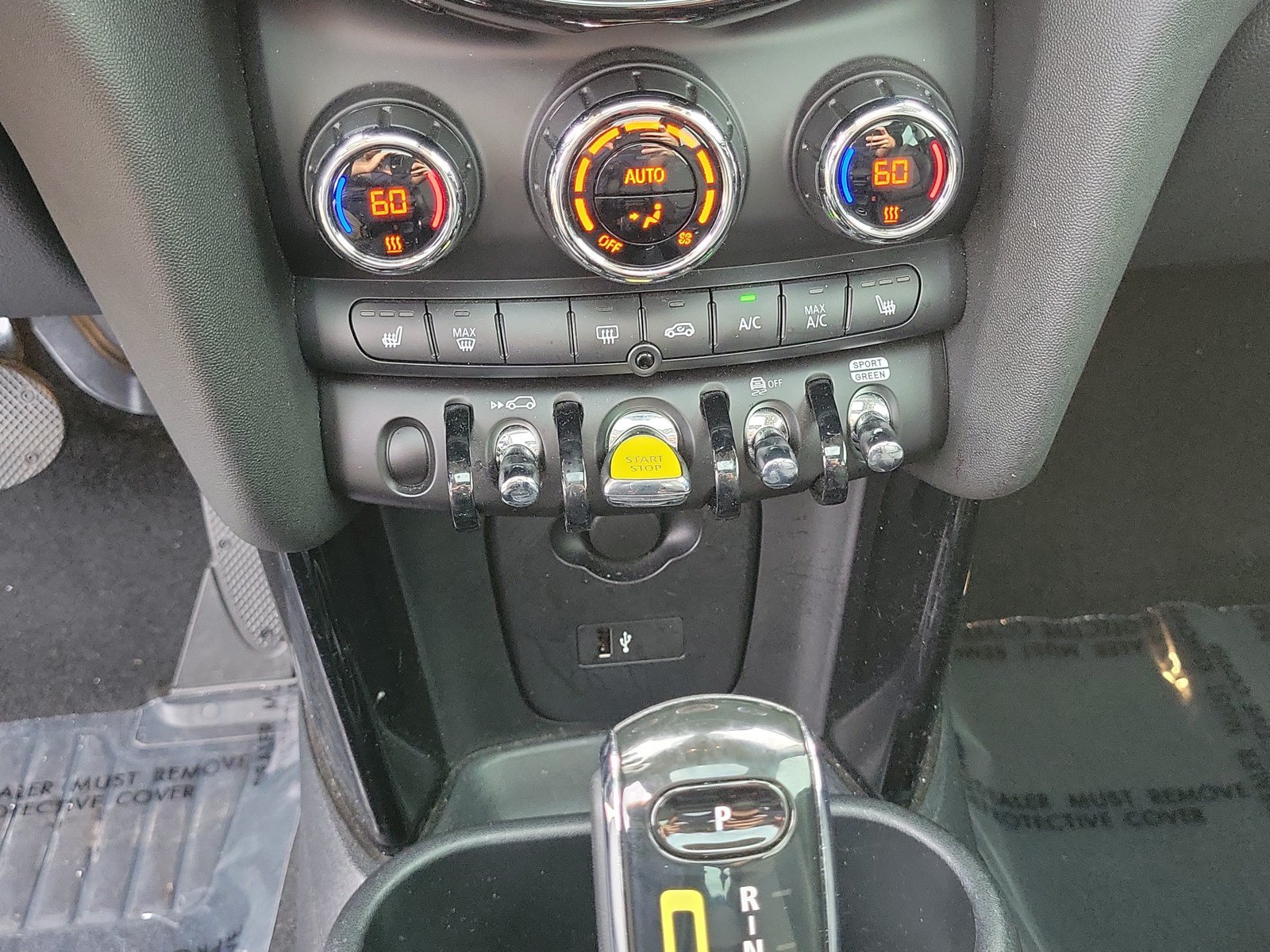 Used 2024 MINI Cooper SE FWD image 22