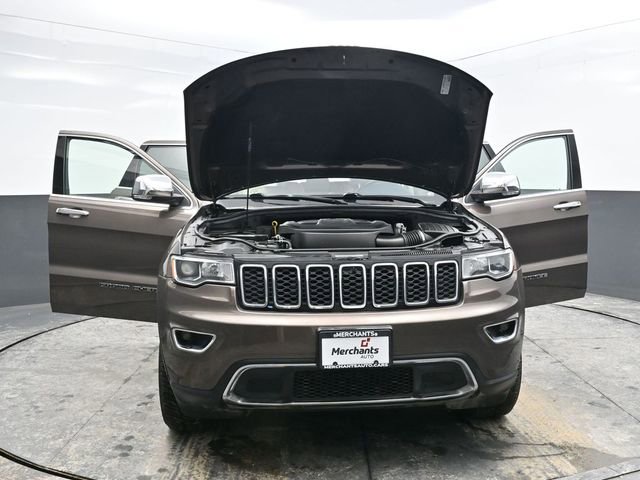 Used 2021 Jeep Grand Cherokee Limited w/ Trailer Tow Group IV image 32