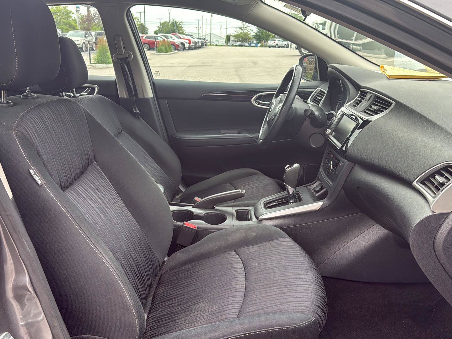 Used 2019 Nissan Sentra SV FWD image 12