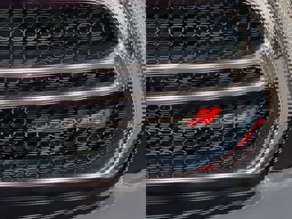 Used 2019 Dodge Durango SXT w/ 3rd Row Seating Group image 11