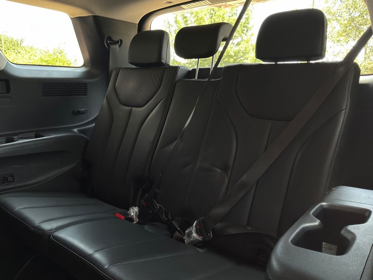 Used 2025 Hyundai Palisade SEL FWD image 13