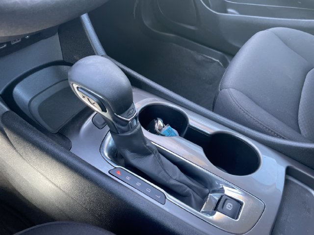 Used 2024 Chevrolet Malibu LS FWD image 15