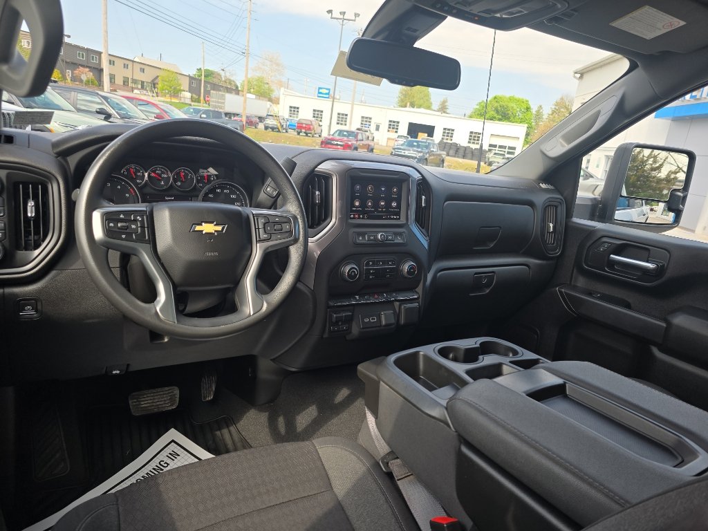 Used 2023 Chevrolet Silverado 2500 Custom w/ Custom Value Package AWD/4WD image 18