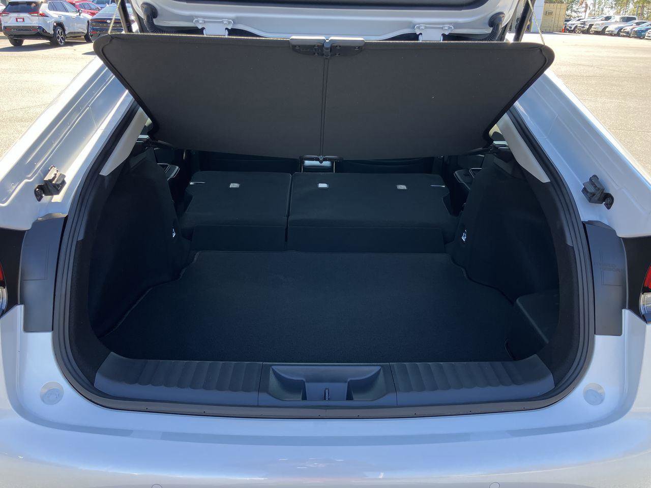 Certified 2025 Toyota Prius LE image 25